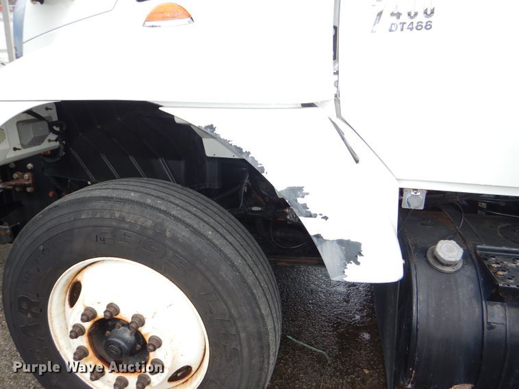 image for item DG4973 2007 International 7400 dump truck