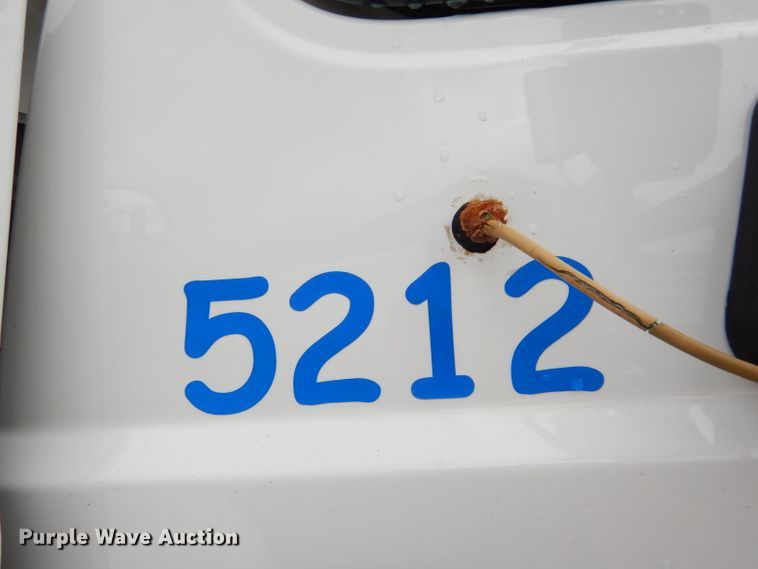 image for item DG4973 2007 International 7400 dump truck