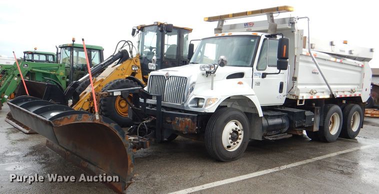 image for item DG4974 2007 International 7400 dump truck