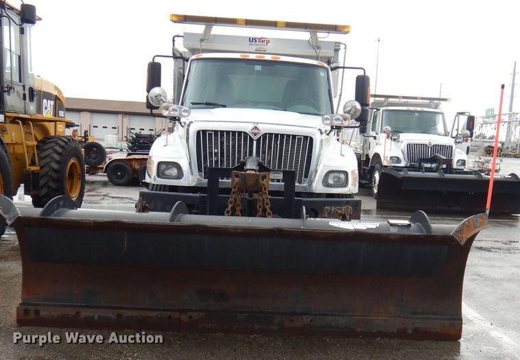 image for item DG4974 2007 International 7400 dump truck