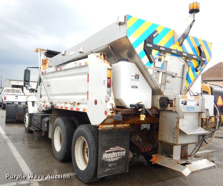 image for item DG4974 2007 International 7400 dump truck