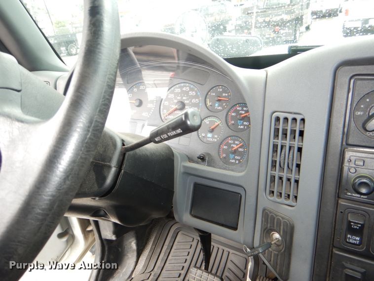 image for item DG4974 2007 International 7400 dump truck