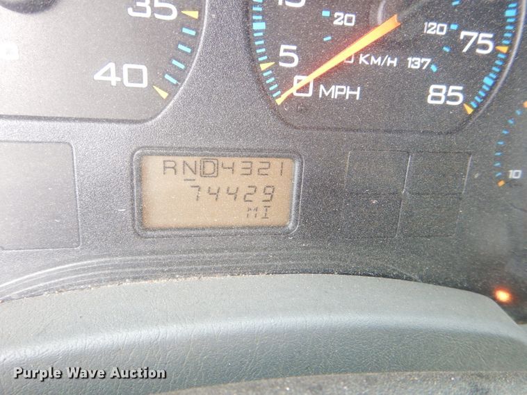 image for item DG4974 2007 International 7400 dump truck