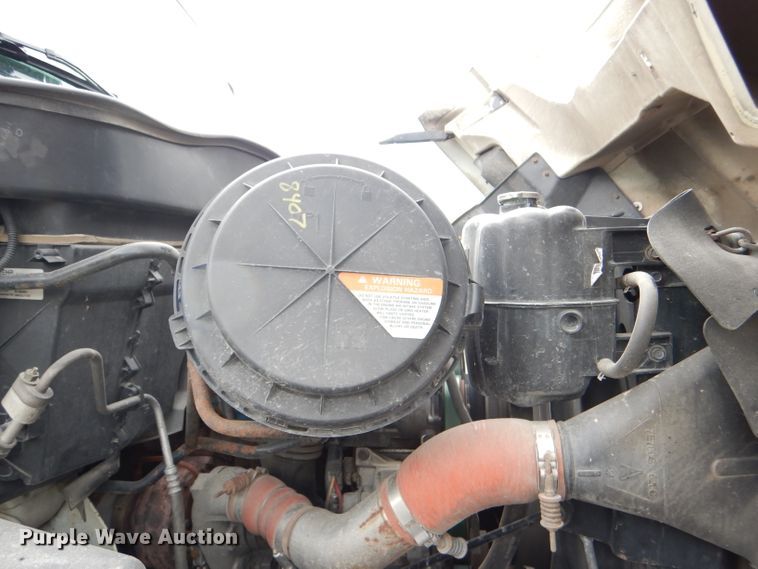 image for item DG4974 2007 International 7400 dump truck