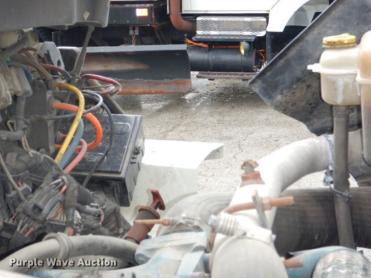 image for item DG4974 2007 International 7400 dump truck