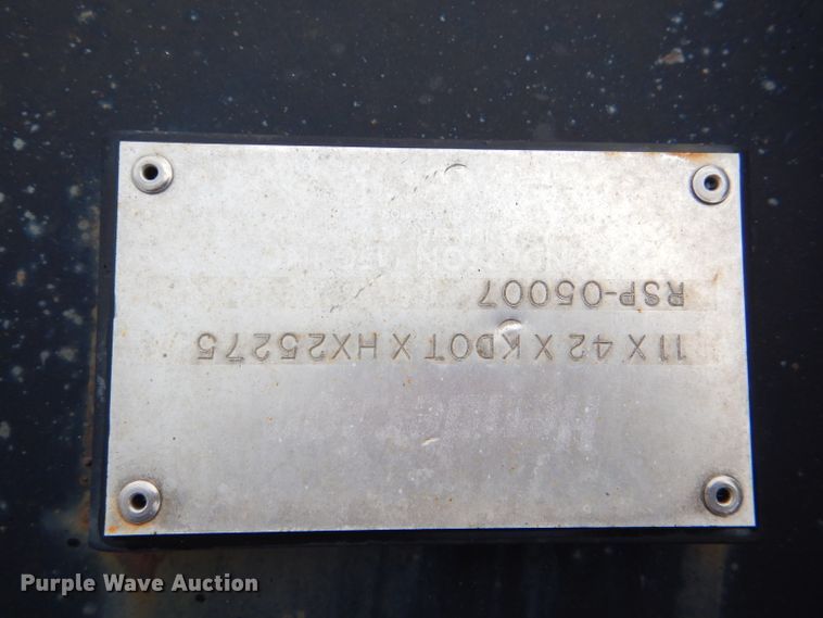 image for item DG4974 2007 International 7400 dump truck