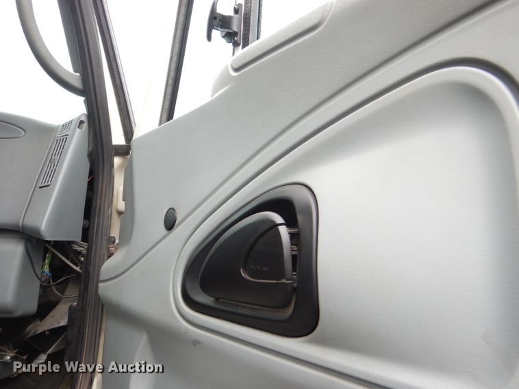 image for item DG4974 2007 International 7400 dump truck