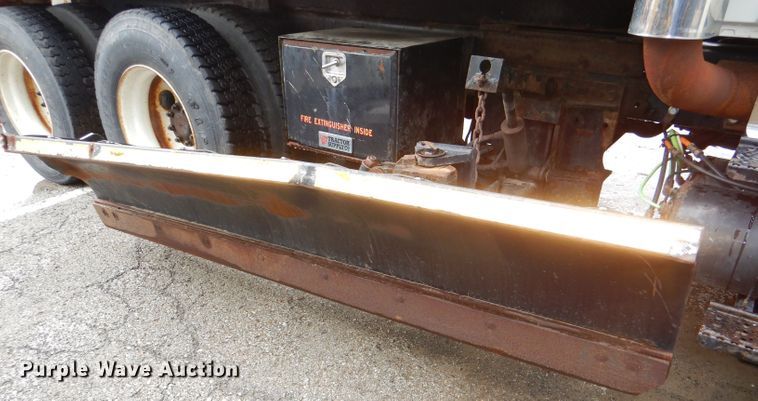 image for item DG4974 2007 International 7400 dump truck