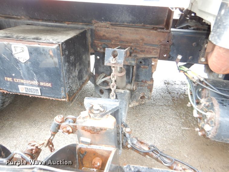 image for item DG4974 2007 International 7400 dump truck