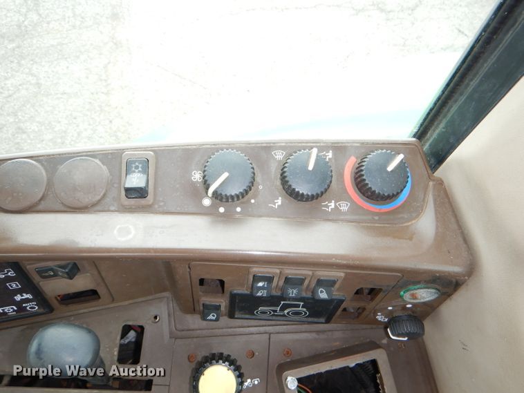 image for item DG4983 John Deere 6320 MFWD tractor