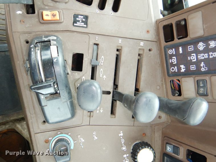 image for item DG4983 John Deere 6320 MFWD tractor