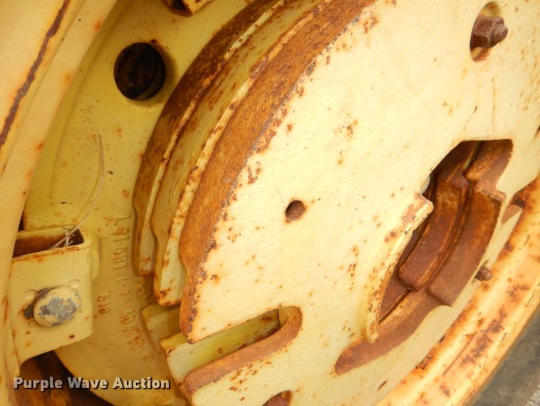 image for item DG4985 1999 John Deere 6310 MFWD tractor