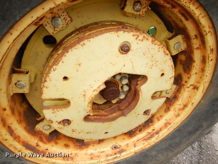 image for item DG4985 1999 John Deere 6310 MFWD tractor