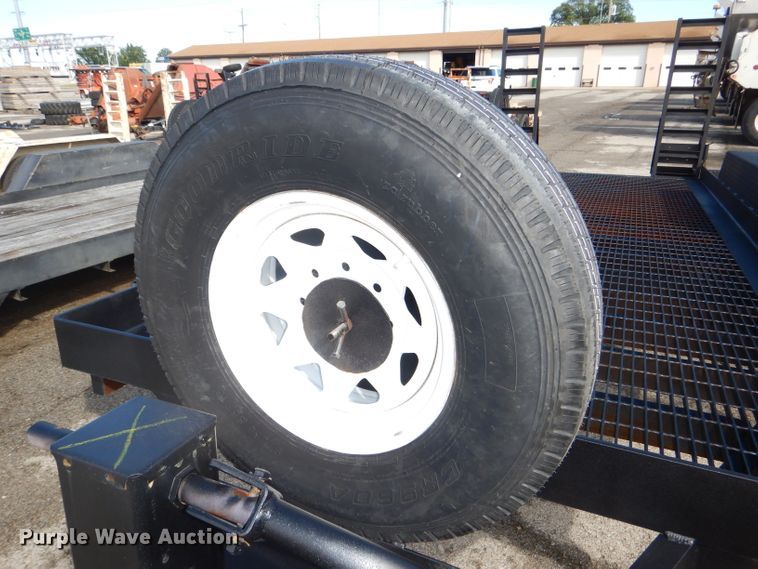 image for item DG4989 2005 Road Hog equipment trailer