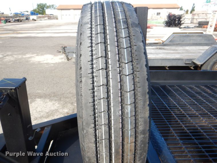 image for item DG4989 2005 Road Hog equipment trailer