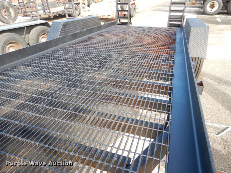 image for item DG4989 2005 Road Hog equipment trailer