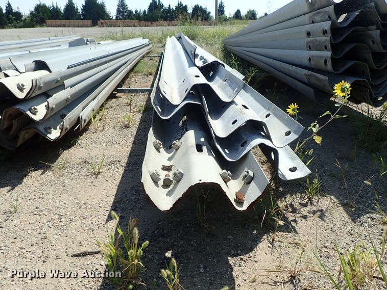 image for item FR9376 Approximately 55 guard rail sections
