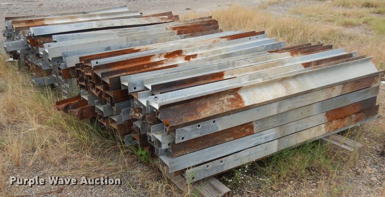 image for item GI9307 Approximately 150 guard rail posts