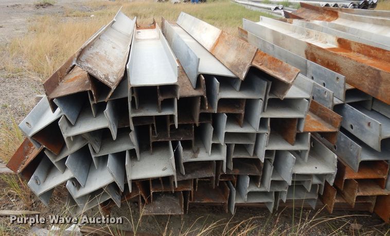 image for item GI9307 Approximately 150 guard rail posts