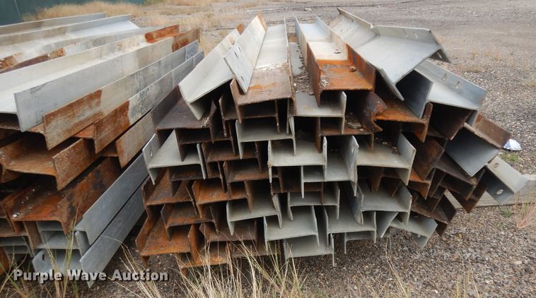 image for item GI9307 Approximately 150 guard rail posts