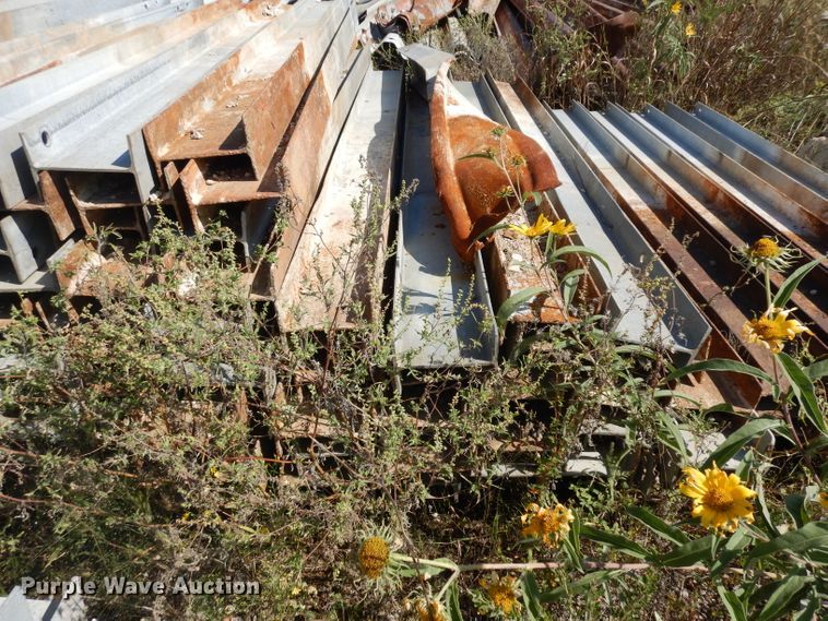 image for item GI9309 Approximately 150 guard rail posts