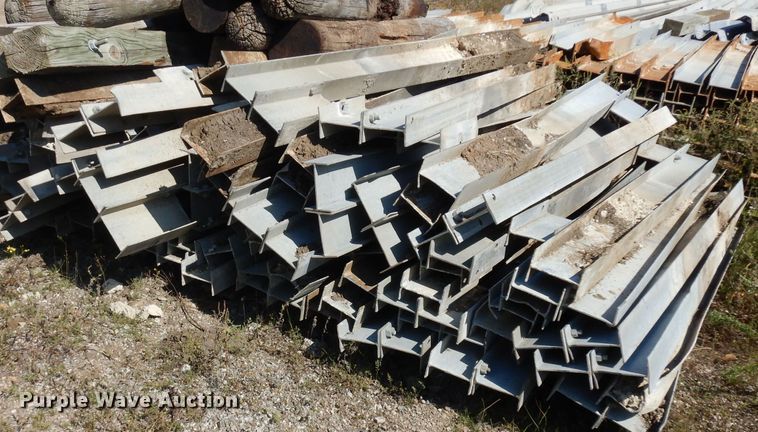 image for item GI9311 Approximately 50 guard rail posts