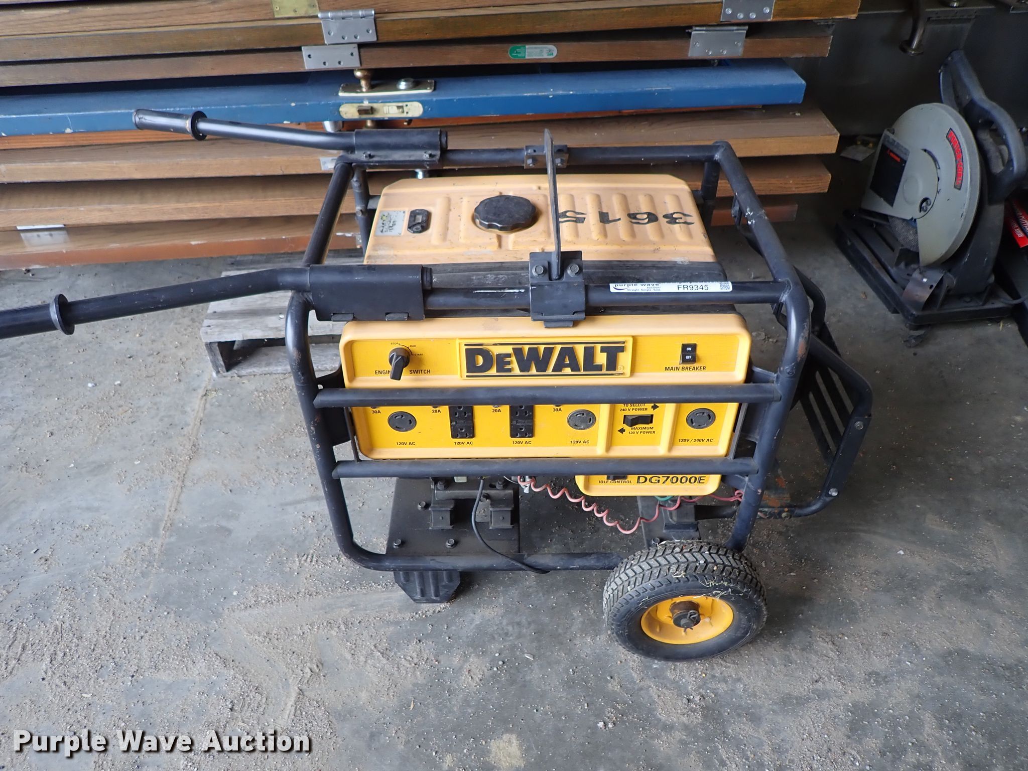 Dewalt DG7000E generator in Wichita, KS Item FR9345 sold Purple Wave