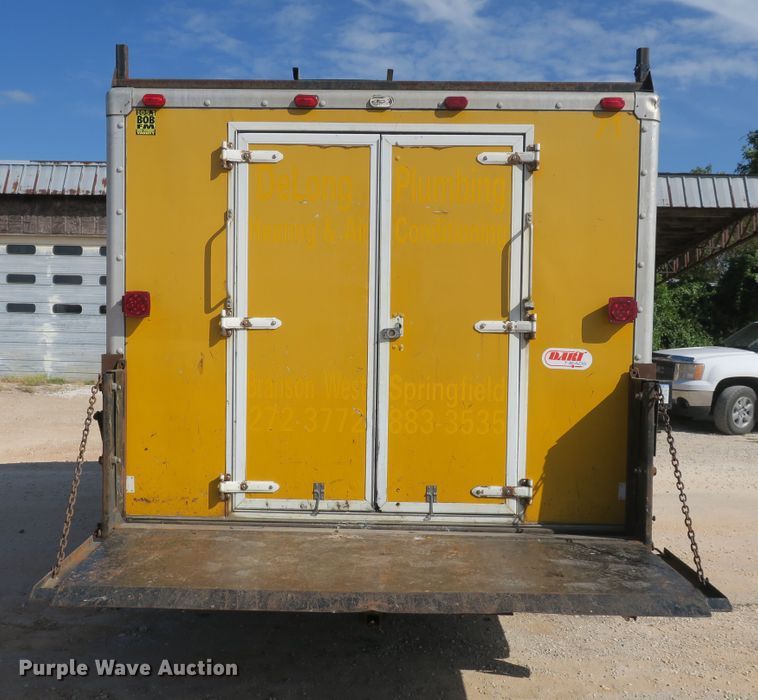 image for item DB10186 2002 Chevrolet Express G3500 box truck