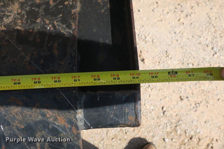 image for item DB10186 2002 Chevrolet Express G3500 box truck