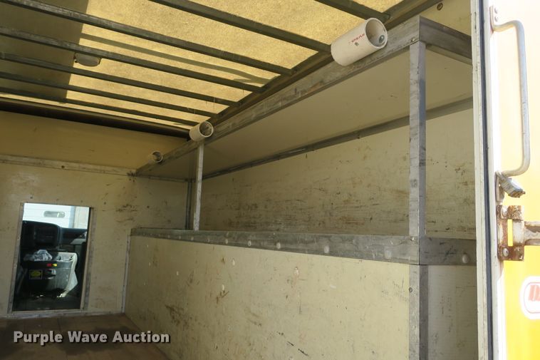 image for item DB10186 2002 Chevrolet Express G3500 box truck