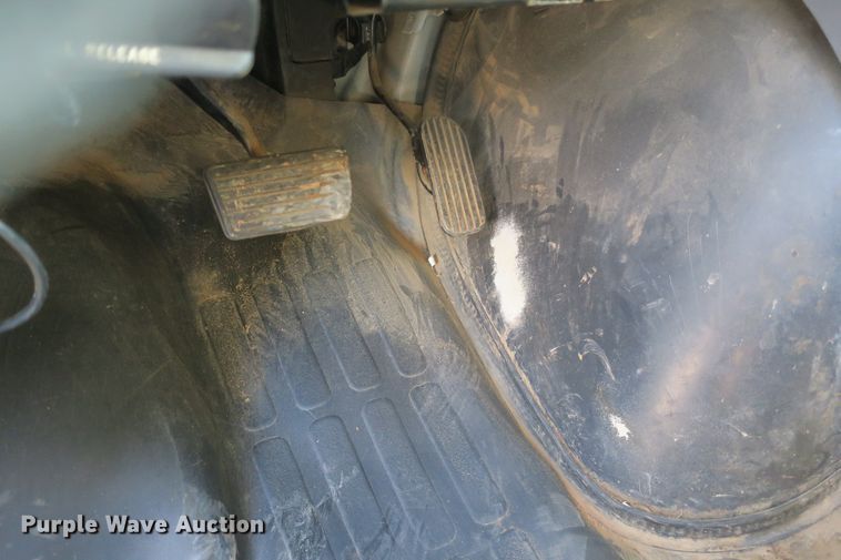 image for item DB10186 2002 Chevrolet Express G3500 box truck