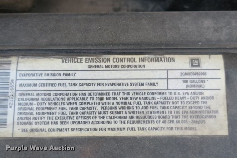 image for item DB10186 2002 Chevrolet Express G3500 box truck