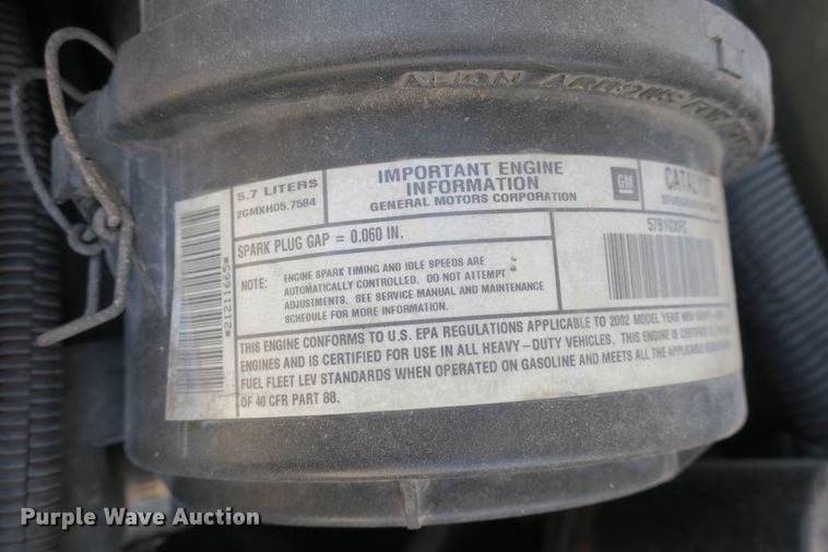 image for item DB10186 2002 Chevrolet Express G3500 box truck