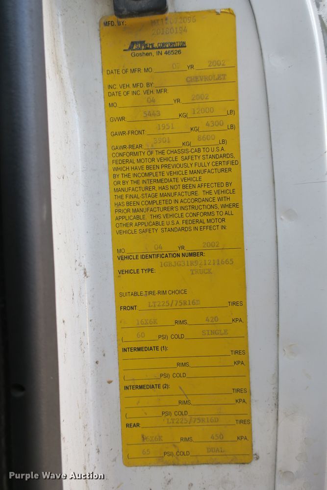 image for item DB10186 2002 Chevrolet Express G3500 box truck