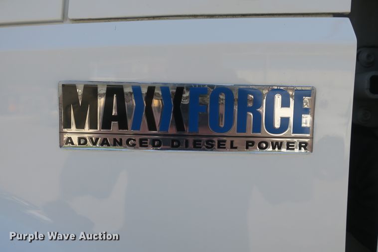 image for item DB10191 2011 International DuraStar 4400 truck cab and chassis