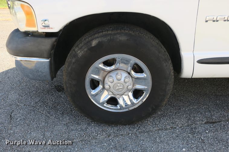 image for item DB10193 2005 Dodge Ram 2500 Quad Cab pickup truck cab and chassis