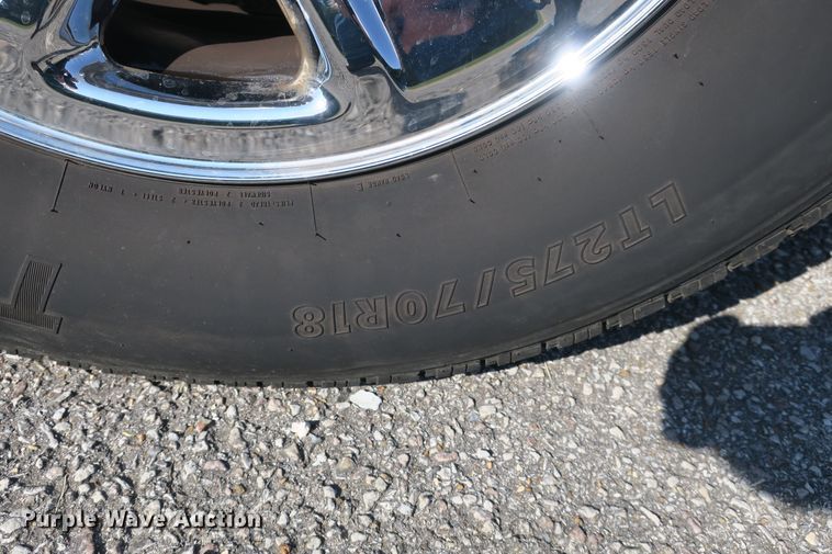 image for item DB10193 2005 Dodge Ram 2500 Quad Cab pickup truck cab and chassis