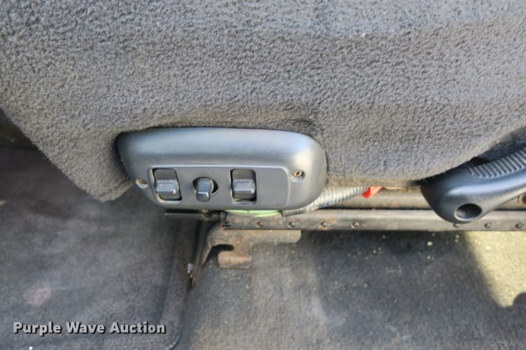 image for item DB10193 2005 Dodge Ram 2500 Quad Cab pickup truck cab and chassis