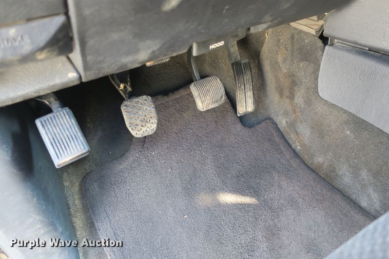 image for item DB10193 2005 Dodge Ram 2500 Quad Cab pickup truck cab and chassis