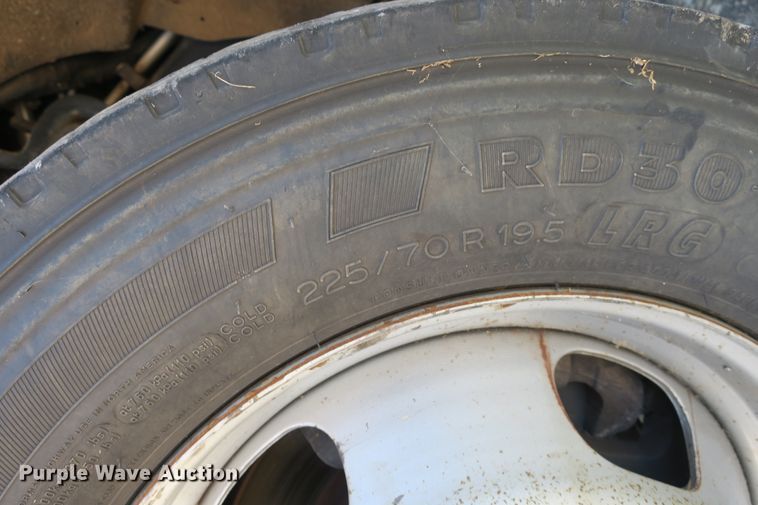 image for item DB10200 2011 Ford F550 truck cab and chassis