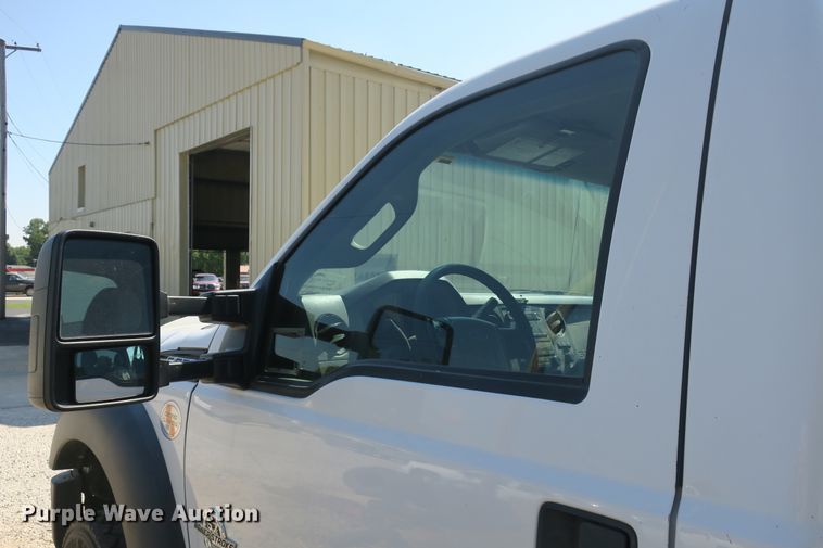 image for item DB10200 2011 Ford F550 truck cab and chassis