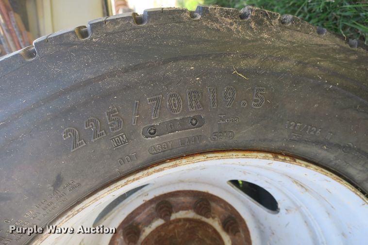 image for item DB10200 2011 Ford F550 truck cab and chassis