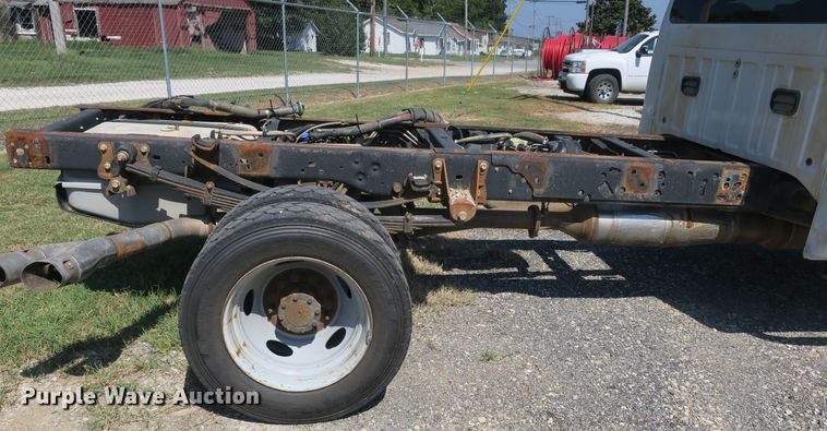 image for item DB10200 2011 Ford F550 truck cab and chassis