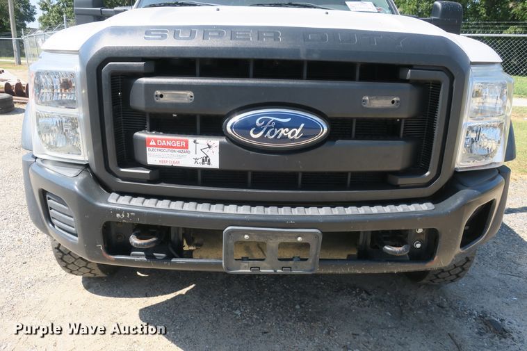 image for item DB10200 2011 Ford F550 truck cab and chassis