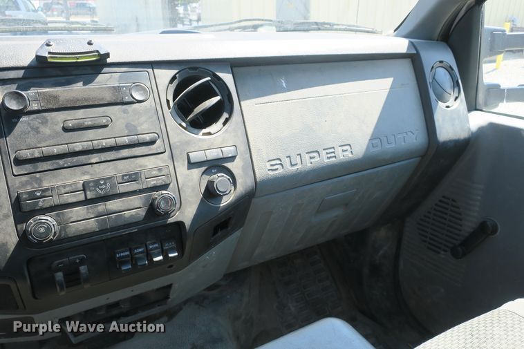 image for item DB10200 2011 Ford F550 truck cab and chassis