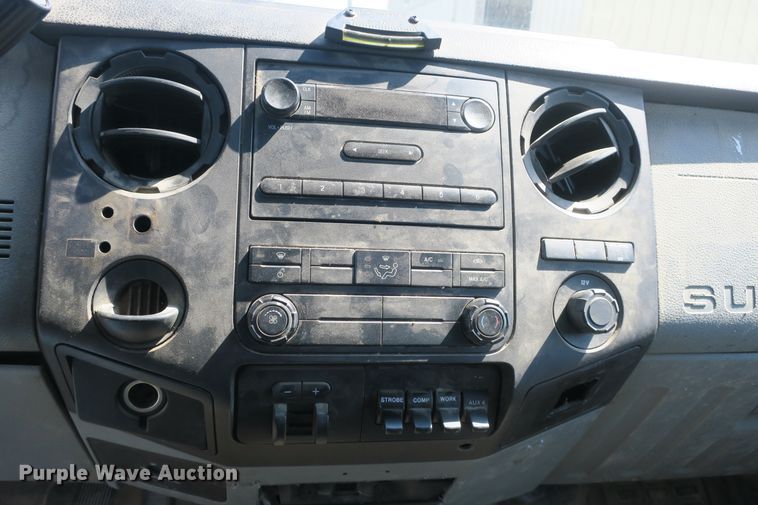 image for item DB10200 2011 Ford F550 truck cab and chassis