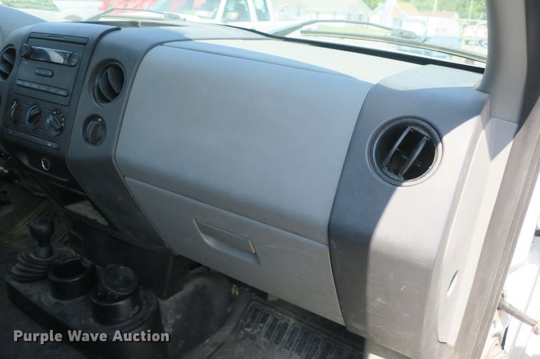image for item DB10201 2007 Ford F150 pickup truck