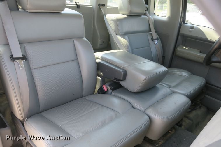 image for item DB10201 2007 Ford F150 pickup truck