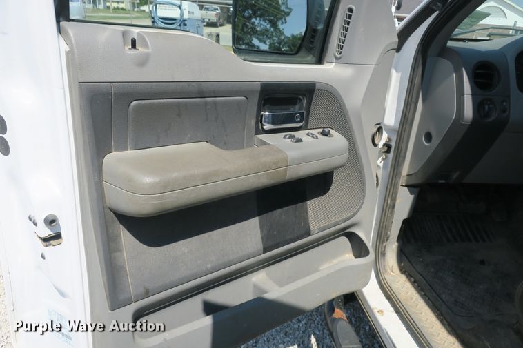 image for item DB10201 2007 Ford F150 pickup truck