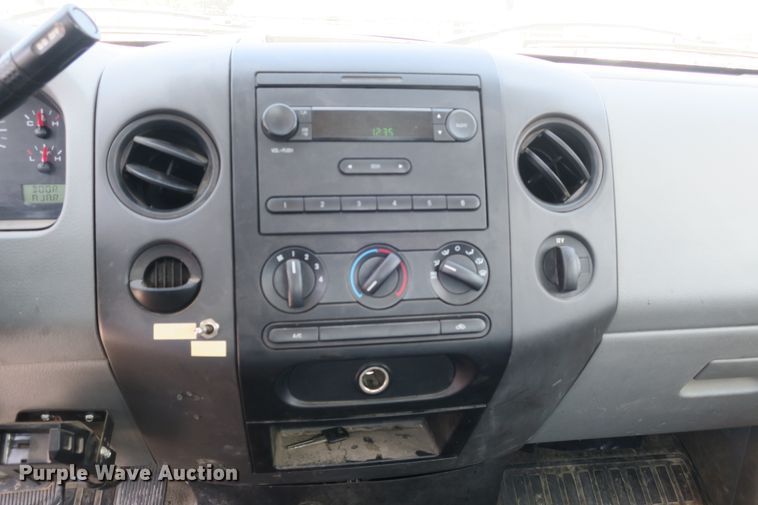 image for item DB10201 2007 Ford F150 pickup truck